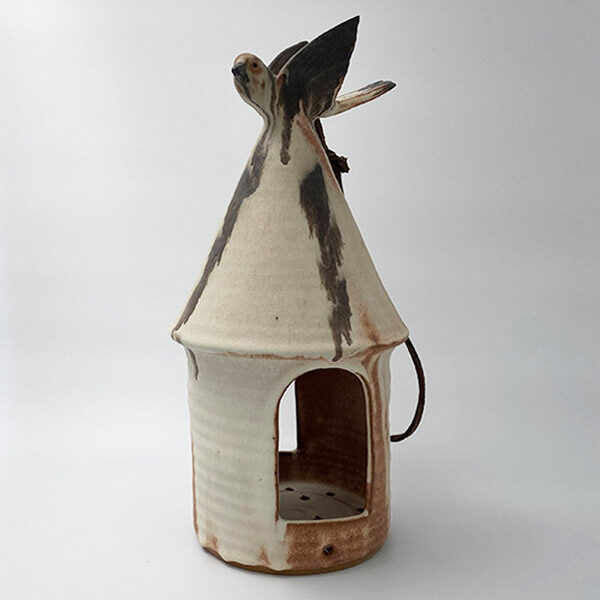 Ivory & Sand Bird Feeder